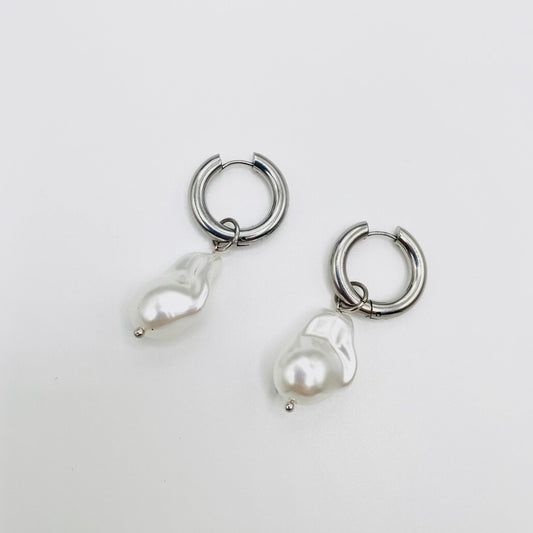 Harper Pearl Earrings - Silver