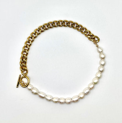 Elva Pearl & Chain Necklace